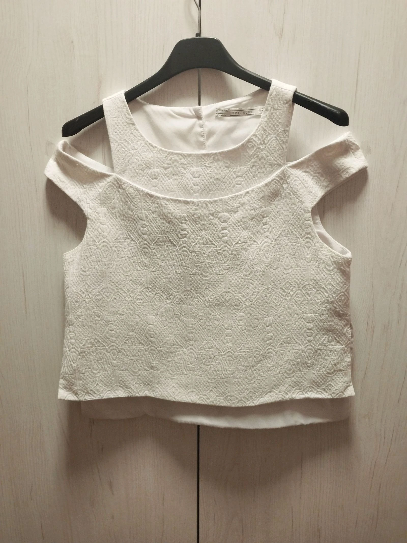 Zara Crop Top con abertura lateral Talla XS